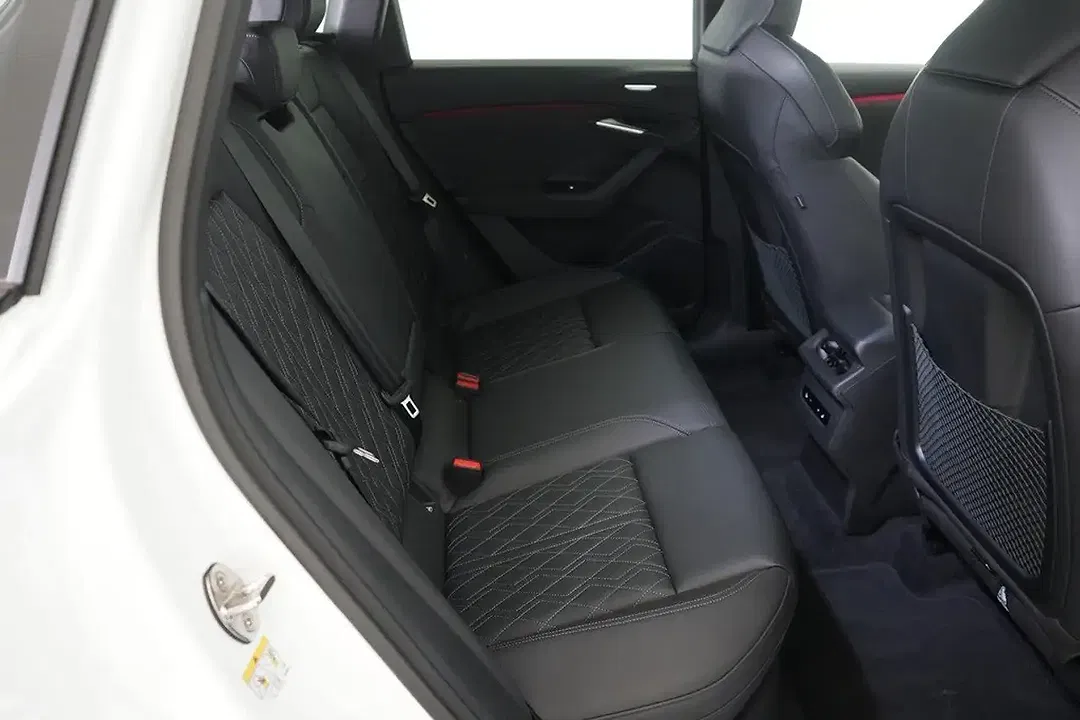 Audi SQ6 e-tron Matrix LED S line - Thumbnail 10