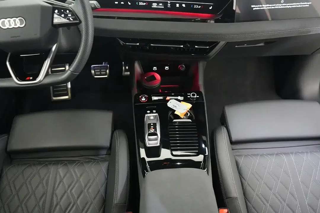 Audi SQ6 e-tron Matrix LED S line - Thumbnail 14