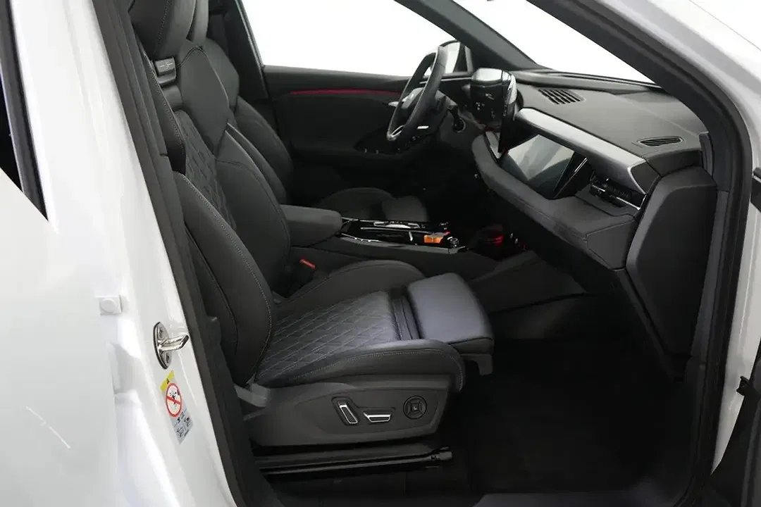 Audi SQ6 e-tron Matrix LED S line - Thumbnail 9