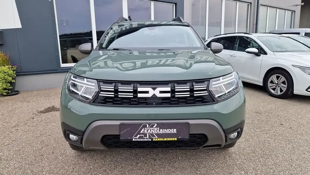 Dacia Duster 4x4 Journey - Thumbnail 2