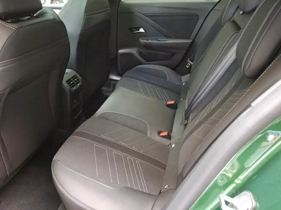 Opel Astra MHEV 1.2 Ultimate - Thumbnail 14