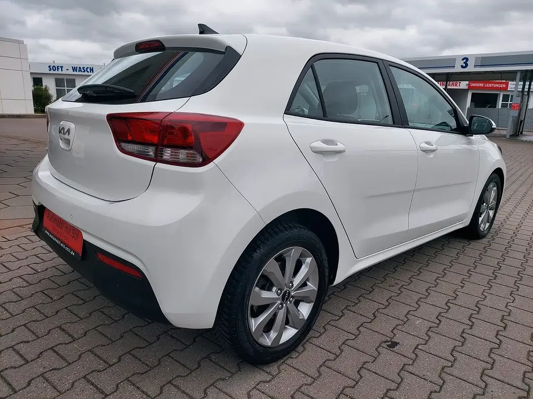 Kia Rio Vision - Thumbnail 10