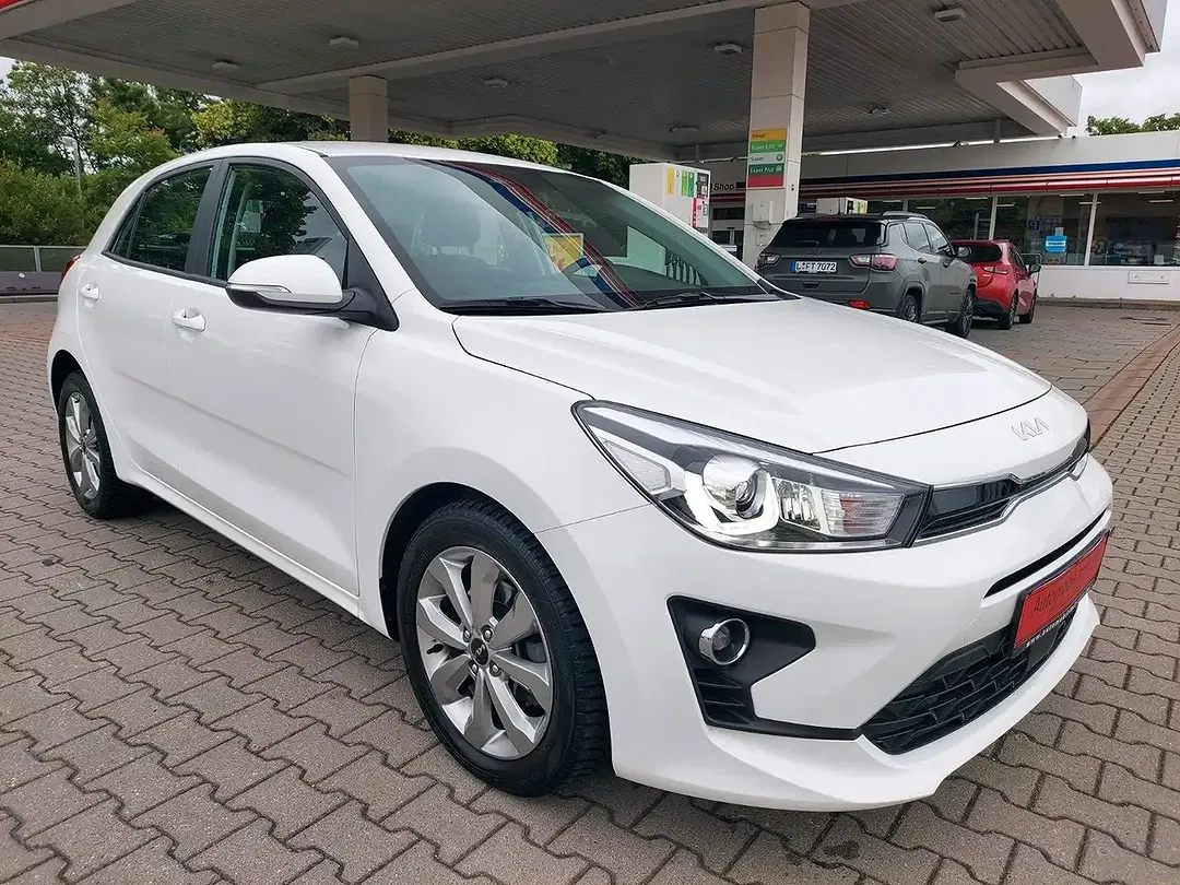 Kia Rio Vision - Thumbnail 4