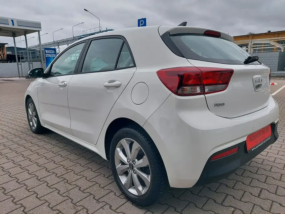 Kia Rio Vision - Thumbnail 7