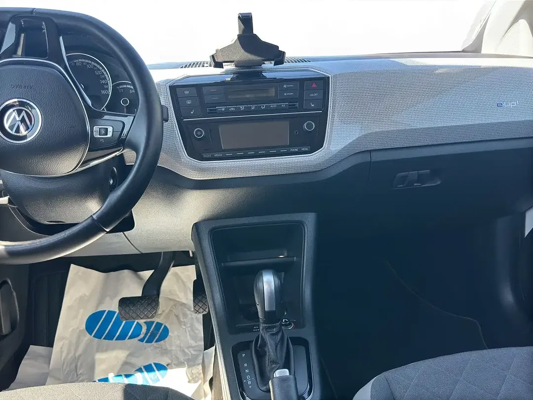 Volkswagen e-up! - Thumbnail 10