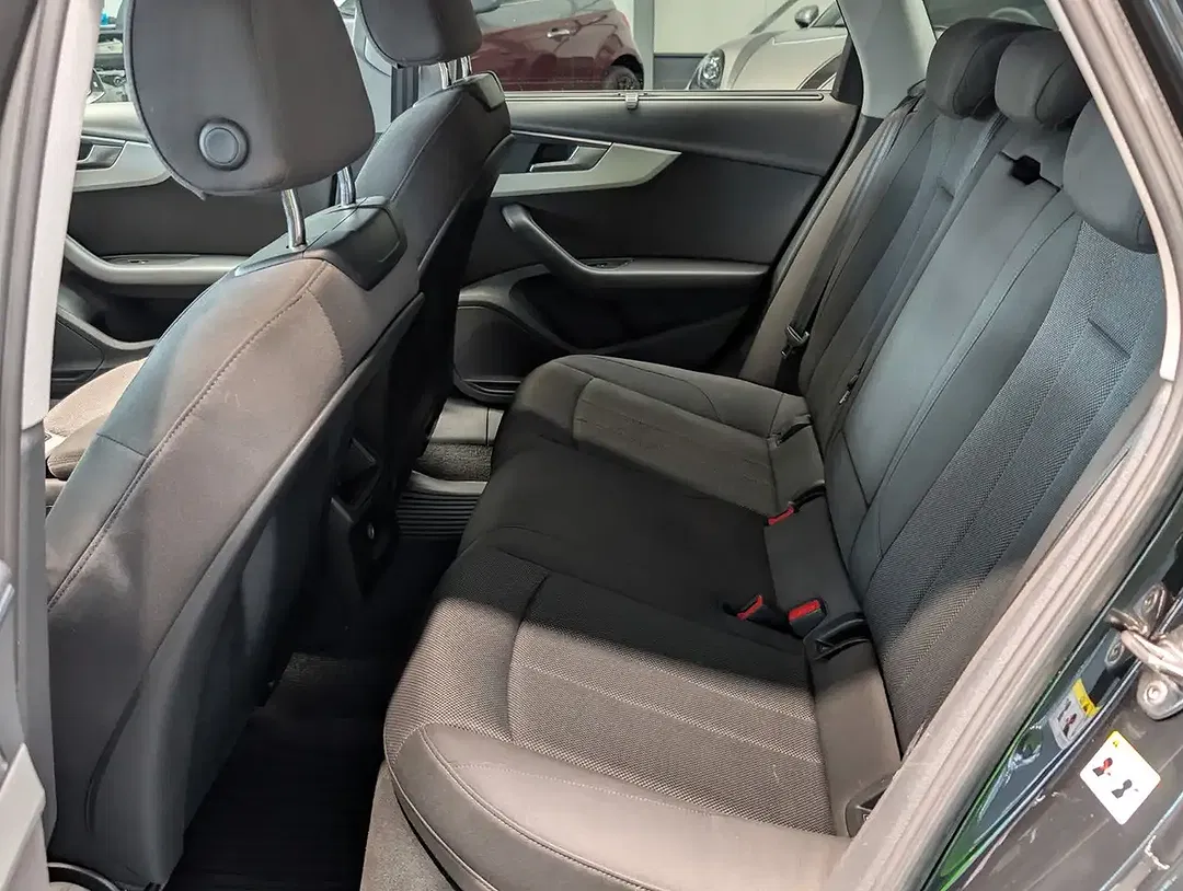Audi A4 35 TFSI S tronic Avant - Thumbnail 10