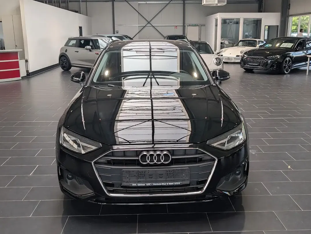 Audi A4 35 TFSI S tronic Avant - Thumbnail 3
