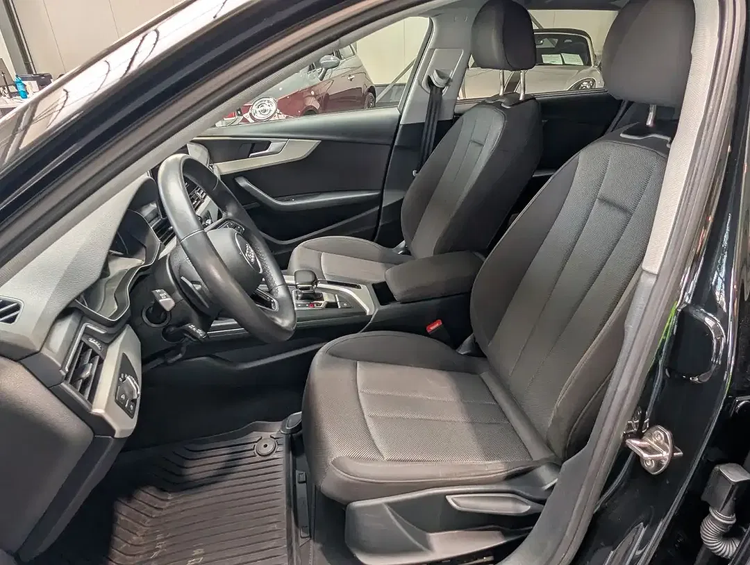 Audi A4 35 TFSI S tronic Avant - Thumbnail 8