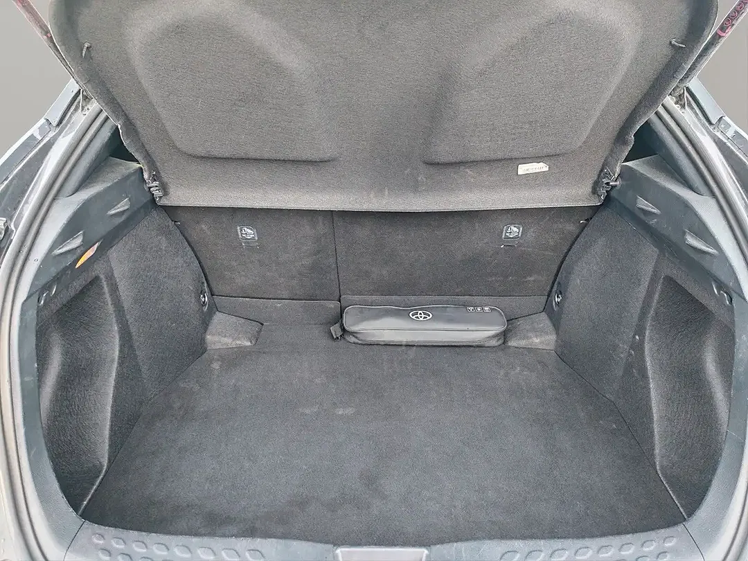 Toyota C-HR Hybrid - Thumbnail 12