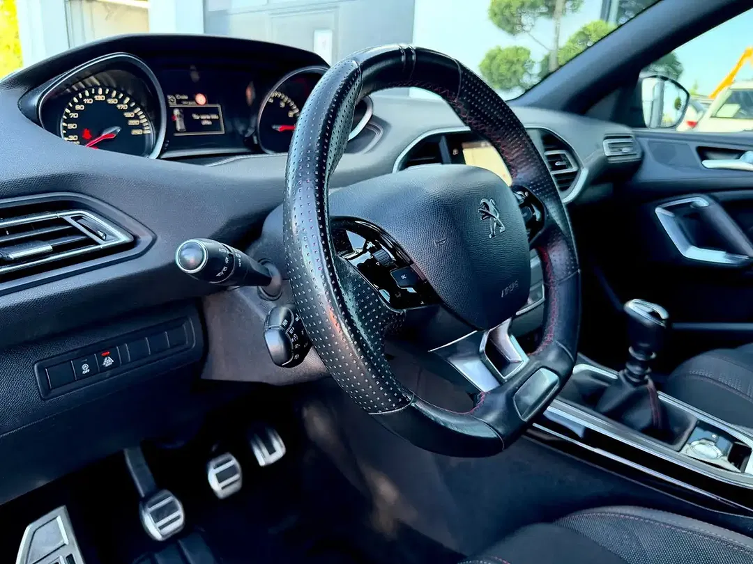 Peugeot 308 GT Line - Thumbnail 10
