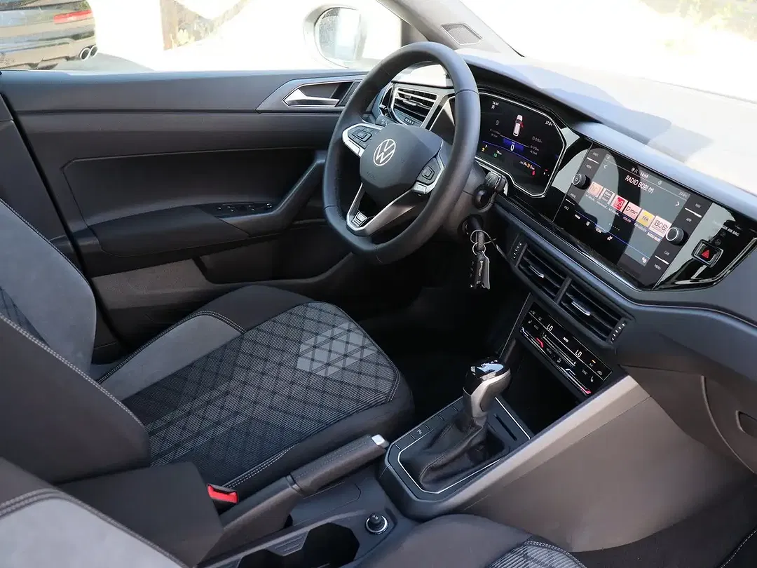 Volkswagen Taigo 1.5 TSI DSG R-Line - Thumbnail 3