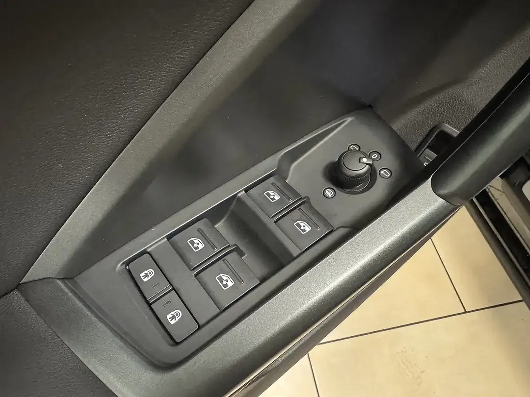 Audi Q3 45 TFSI e S line - Thumbnail 14