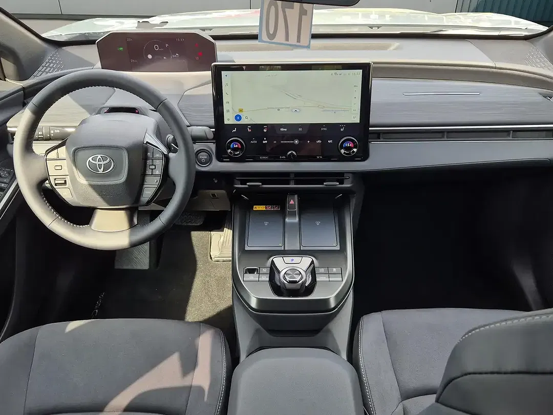 Toyota C-HR 4x4 Lounge - Thumbnail 10