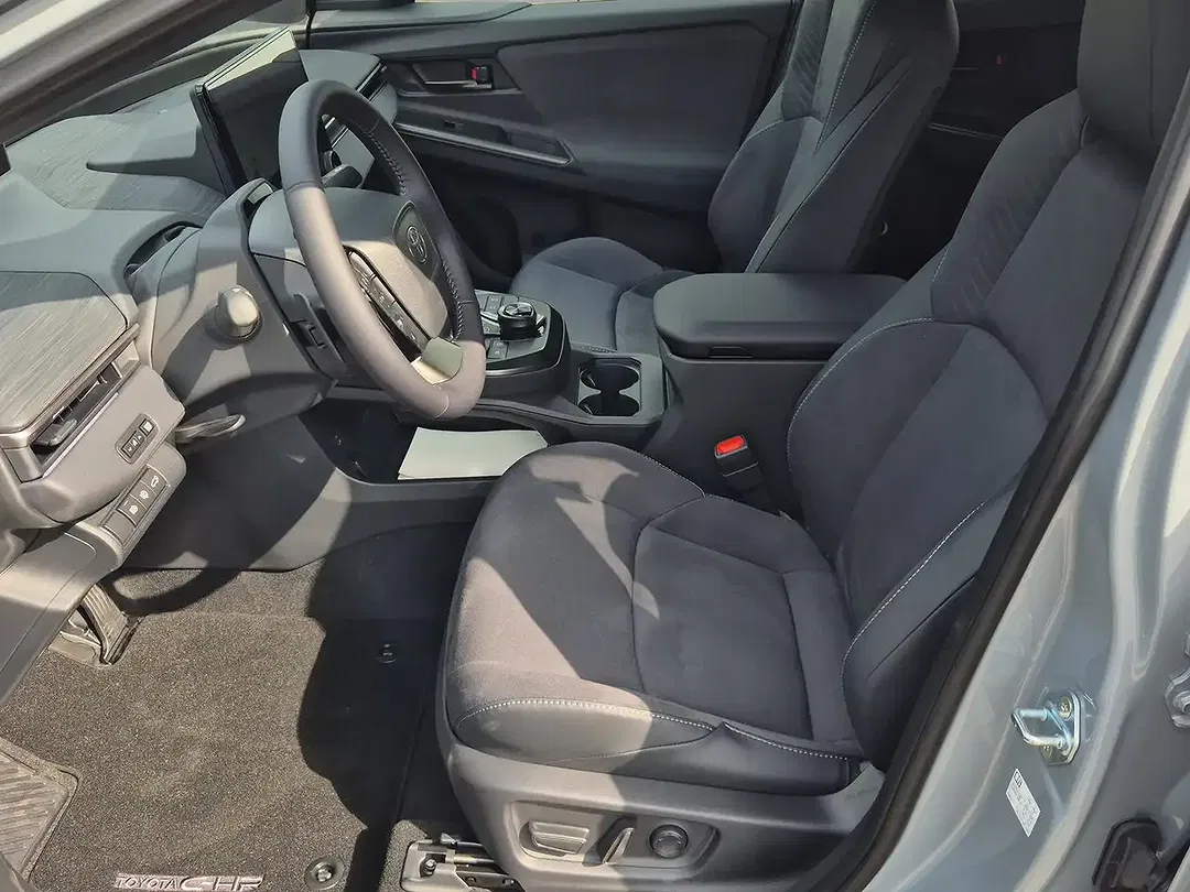Toyota C-HR 4x4 Lounge - Thumbnail 13