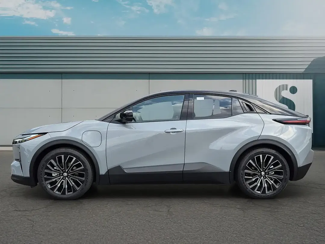 Toyota C-HR 4x4 Lounge - Thumbnail 8