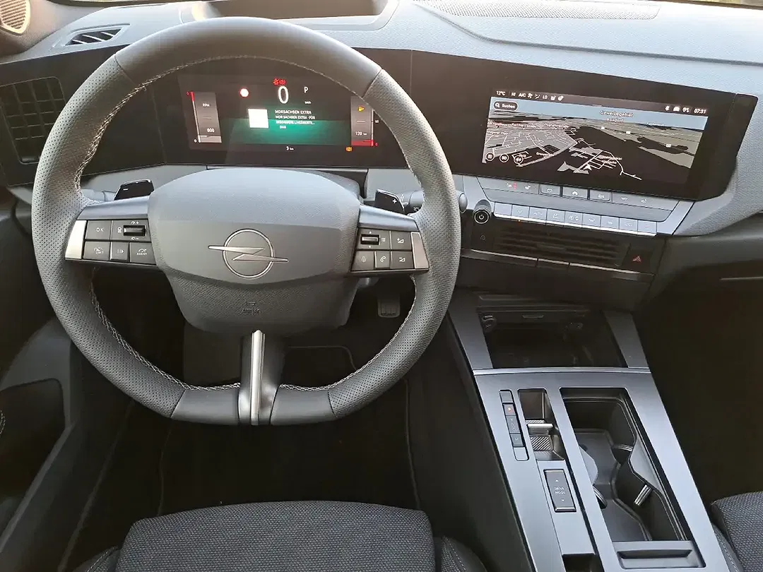 Opel Astra 1.5 D Ultimate Matrix LED - Thumbnail 9
