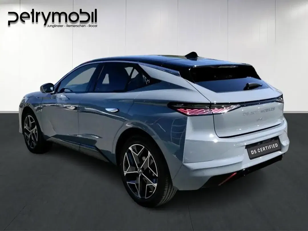 DS Automobiles N°4 - Thumbnail 6