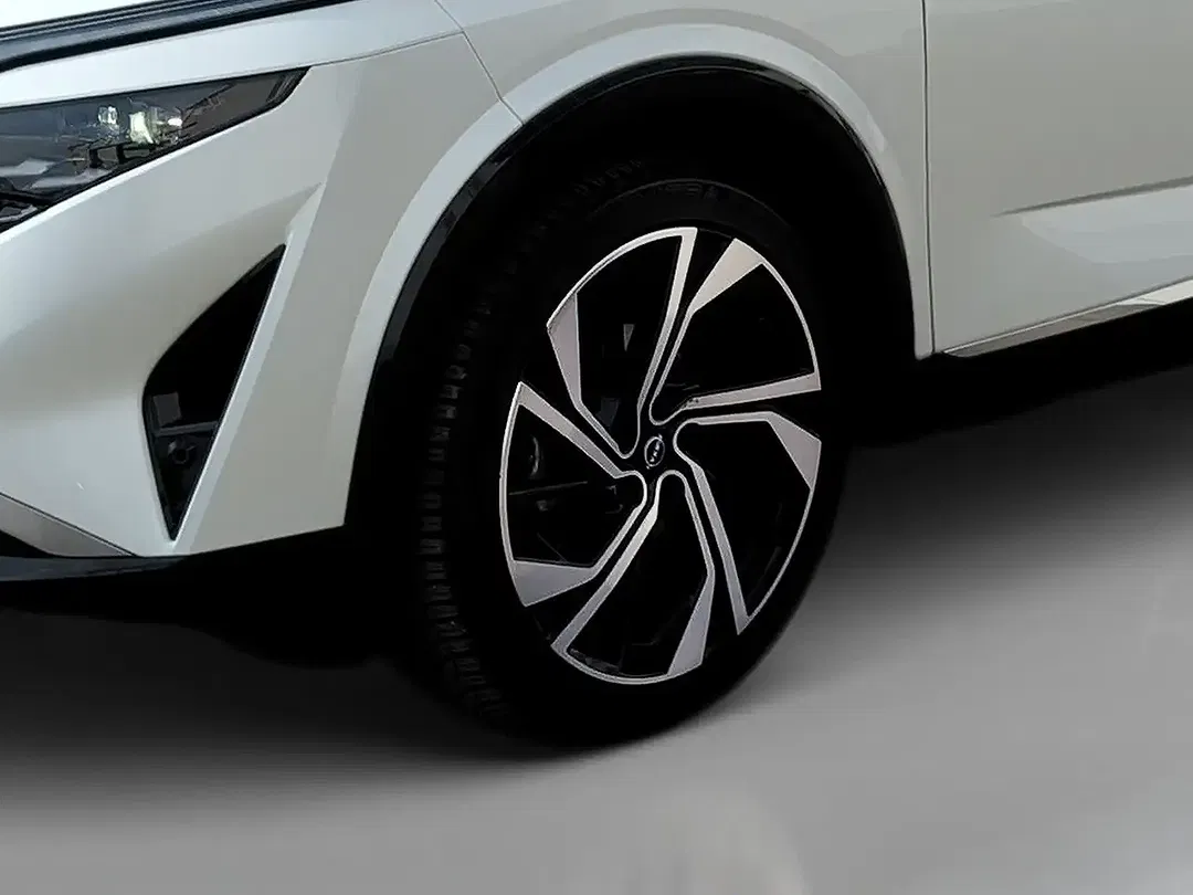 Nissan Qashqai - Thumbnail 9