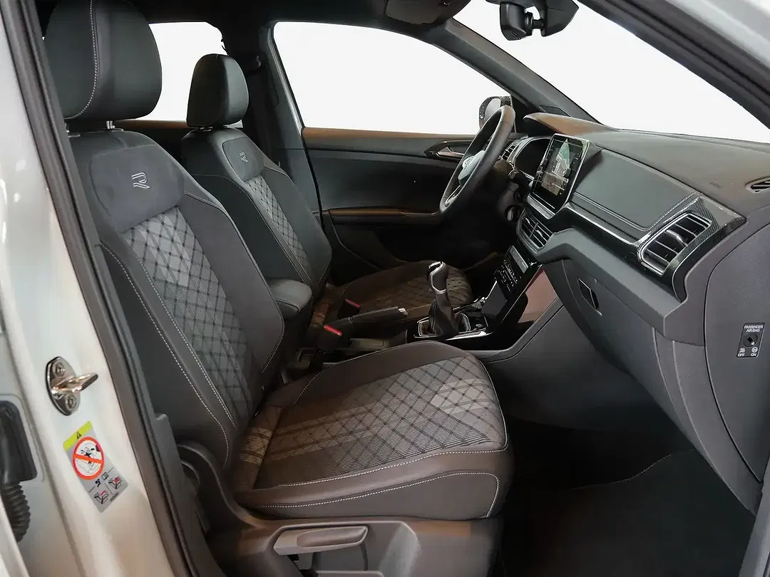 Volkswagen T-Cross 1.0 TSI R-Line - Thumbnail 3