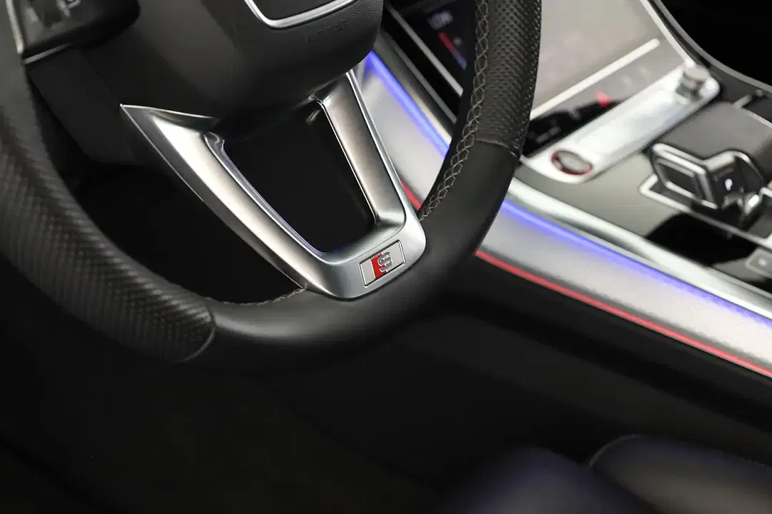 Audi SQ8 TFSI Matrix LED - Thumbnail 13