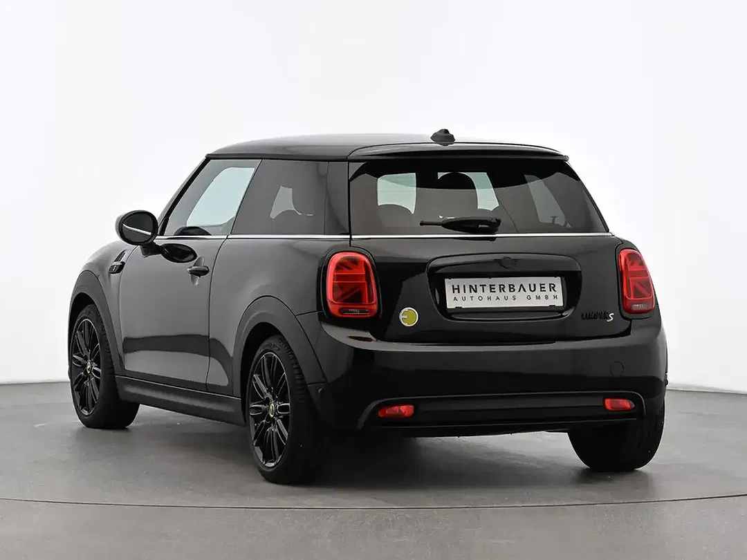 MINI Cooper SE Classic Trim - Thumbnail 5