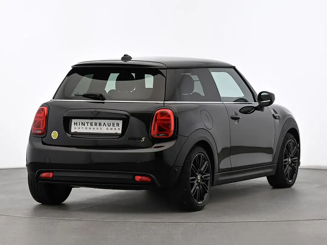 MINI Cooper SE Classic Trim - Thumbnail 7