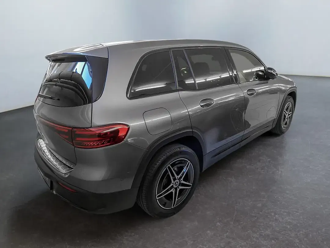 Mercedes-Benz EQB 250 AMG Night - Thumbnail 5