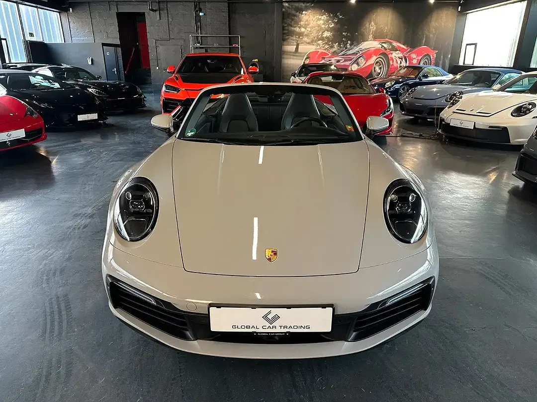 Porsche 992 Carrera Cabriolet - Thumbnail 15