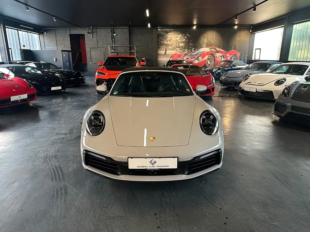 Porsche 992 Carrera Cabriolet - Thumbnail 16