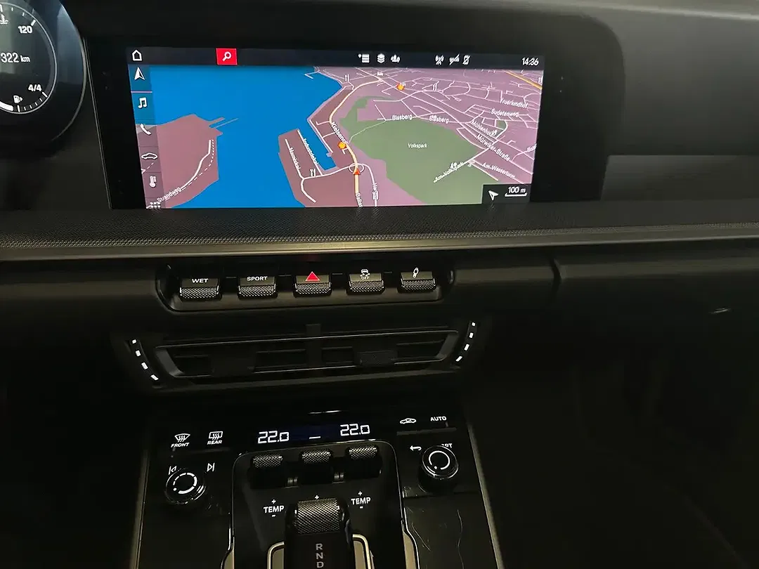 Porsche 992 Carrera Cabriolet - Thumbnail 23