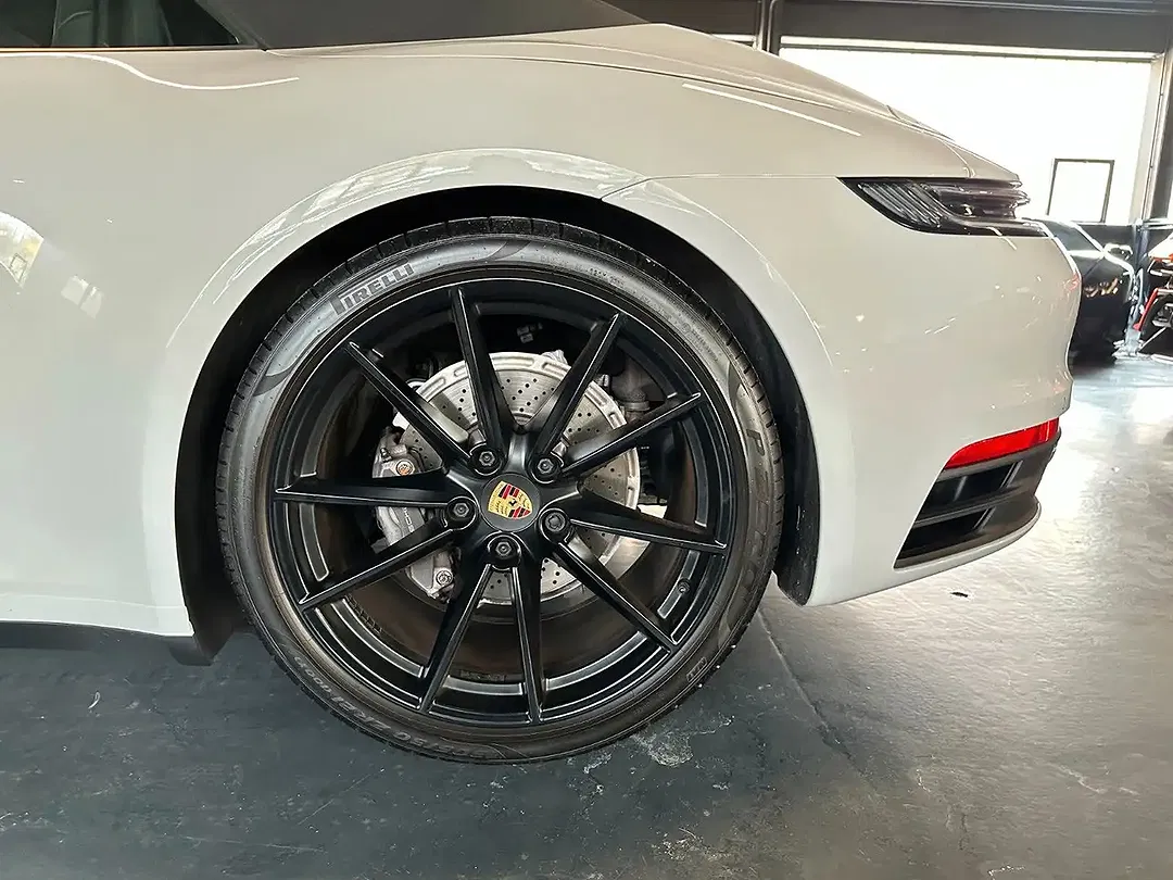 Porsche 992 Carrera Cabriolet - Thumbnail 31