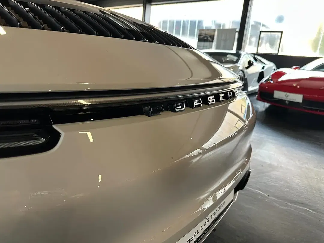 Porsche 992 Carrera Cabriolet - foto 34