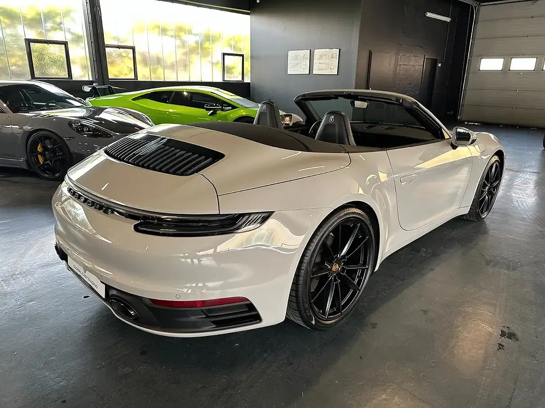 Porsche 992 Carrera Cabriolet - Thumbnail 9
