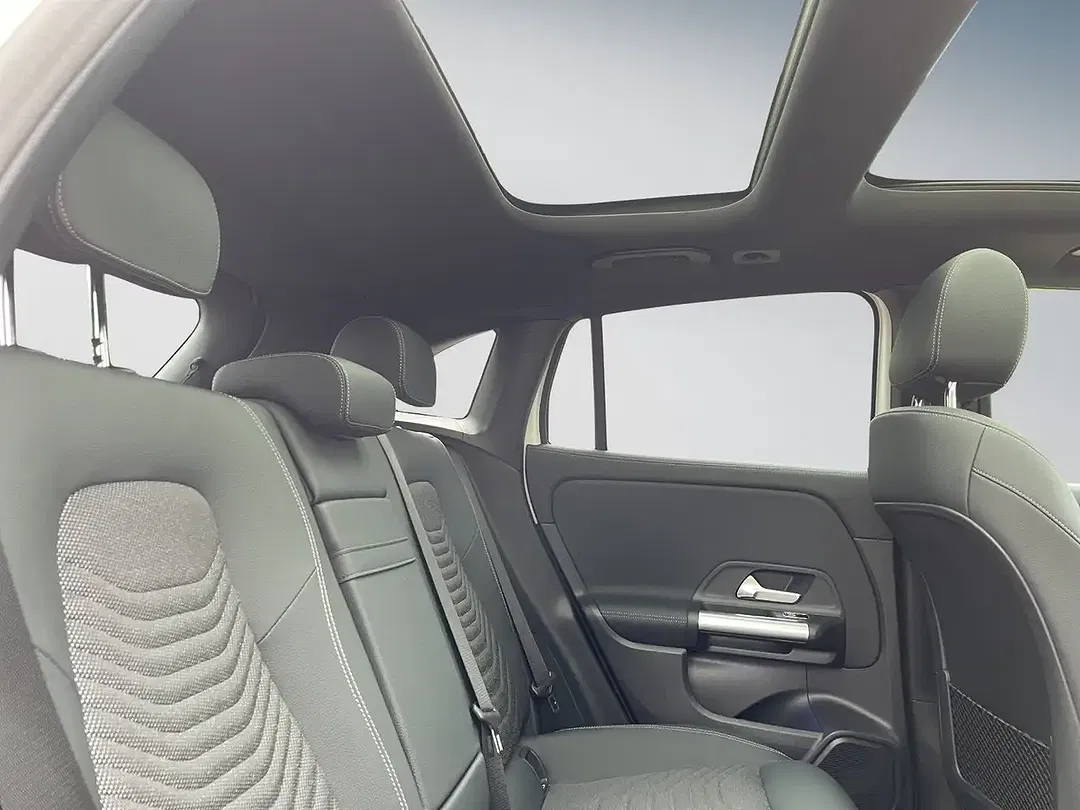 Mercedes-Benz EQA 350 4MATIC - Thumbnail 19