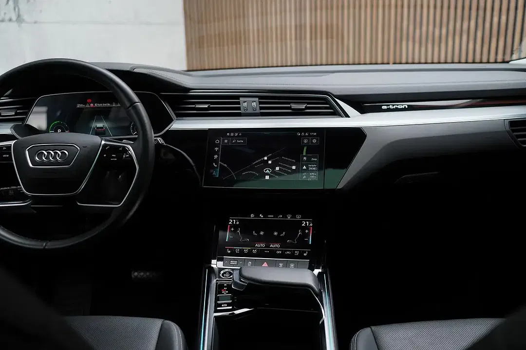 Audi Q8 e-tron 50 quattro Matrix LED advanced - Thumbnail 10