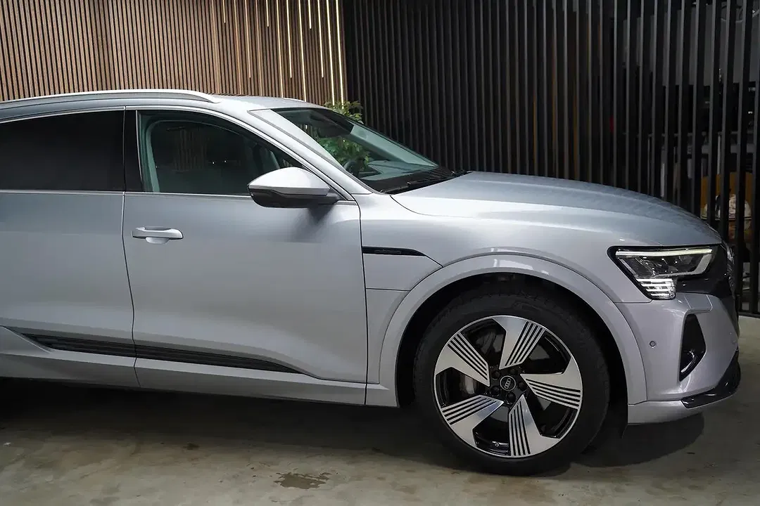 Audi Q8 e-tron 50 quattro Matrix LED advanced - Thumbnail 5