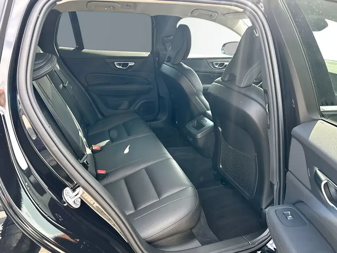 Volvo V60 B4 Core - Thumbnail 5