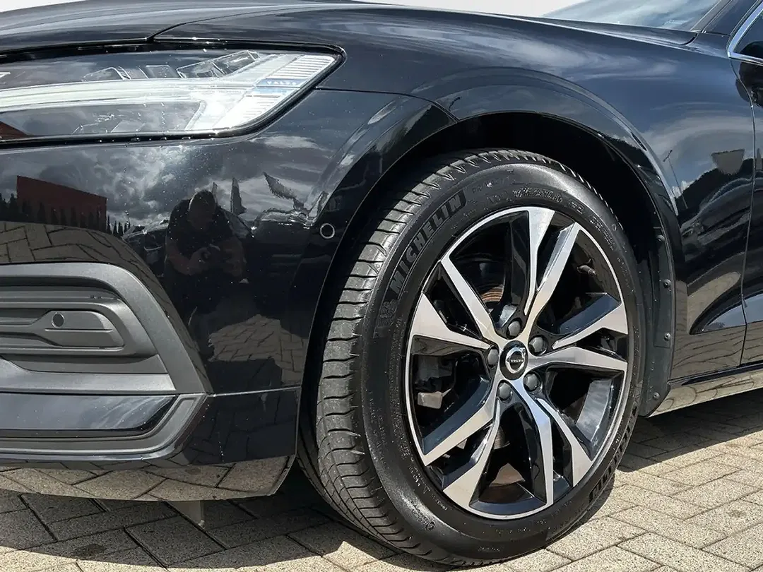 Volvo V60 B4 Core - Thumbnail 9