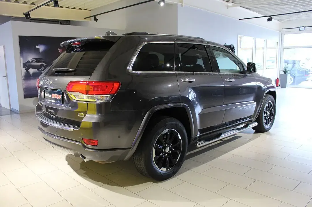 Jeep Grand Cherokee 3.0 CRDi Overland - Thumbnail 4