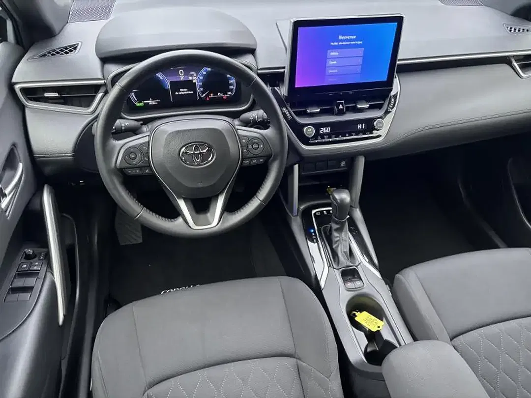 Toyota Corolla Cross Hybrid Style - Thumbnail 13