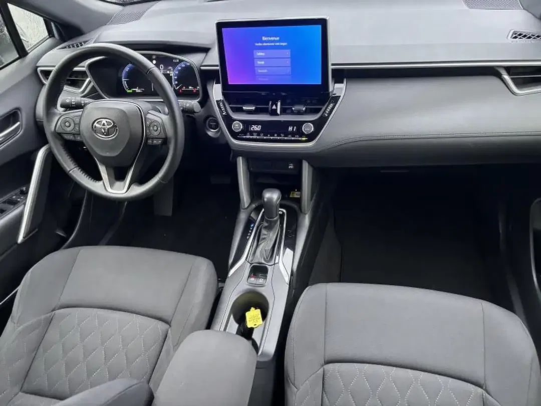 Toyota Corolla Cross Hybrid Style - Thumbnail 14
