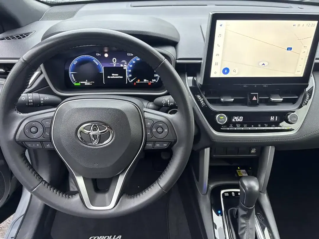 Toyota Corolla Cross Hybrid Style - Thumbnail 4