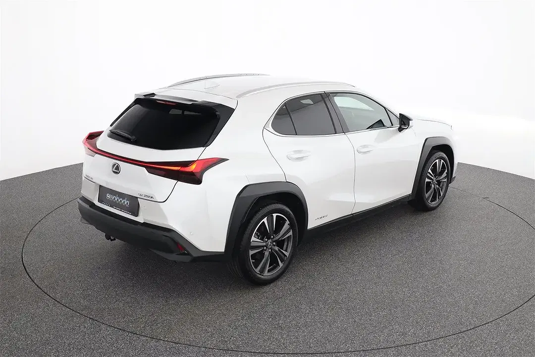 Lexus UX 250h Business - Thumbnail 4