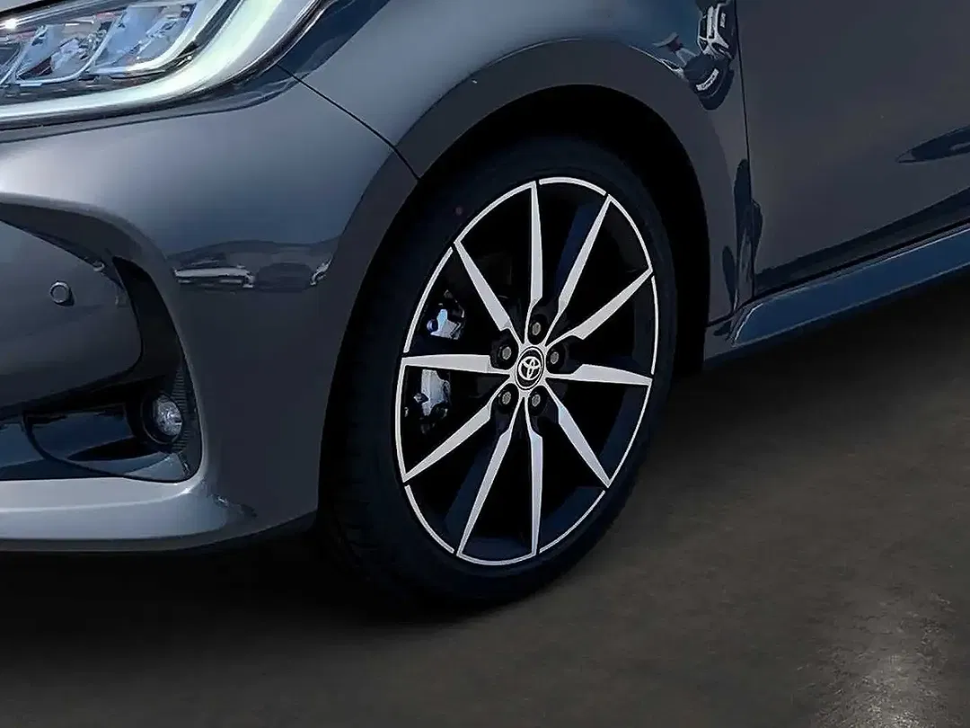 Toyota Yaris 1.5 Hybrid GR Sport - Thumbnail 13