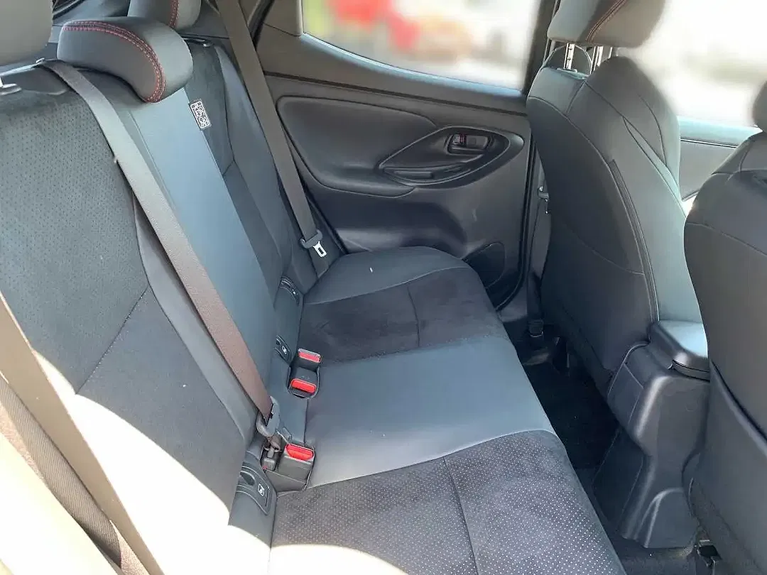 Toyota Yaris 1.5 Hybrid GR Sport - Thumbnail 7