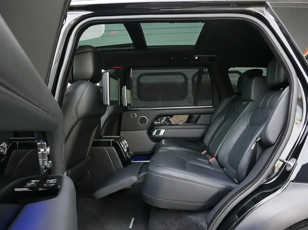 Land Rover Range Rover P400e Autobiography LWB - Thumbnail 13