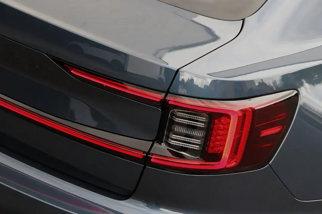 Polestar 2 82 kWh Long Range Dual Motor Plus Pilot - Thumbnail 6
