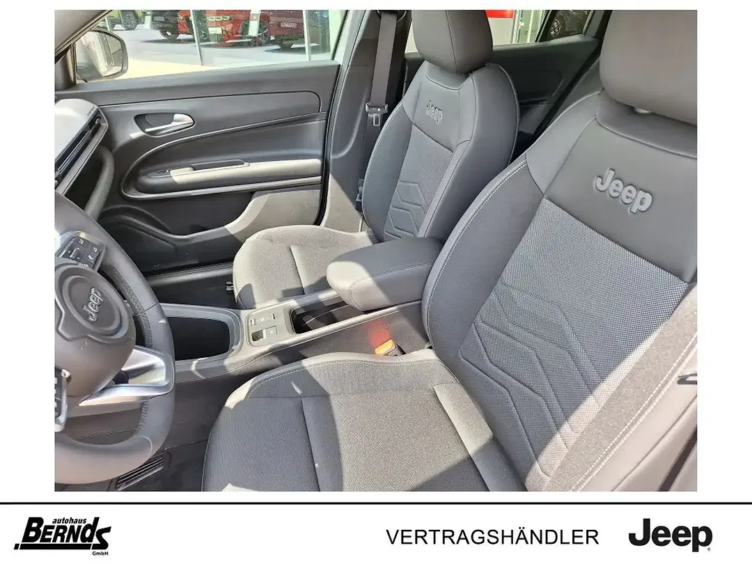 Jeep Avenger 1.2 T3 MHEV e-Hybrid AUT Edition - Thumbnail 7