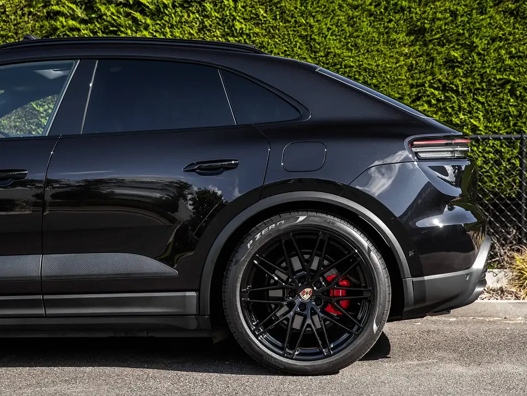 Porsche Macan - Thumbnail 25