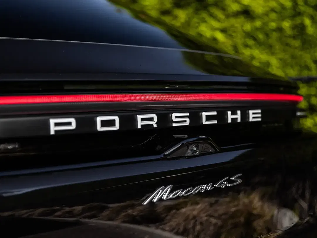 Porsche Macan - Thumbnail 27